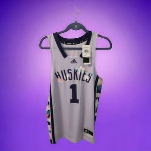 Univeristy of Washington Husky Basketball Jersey